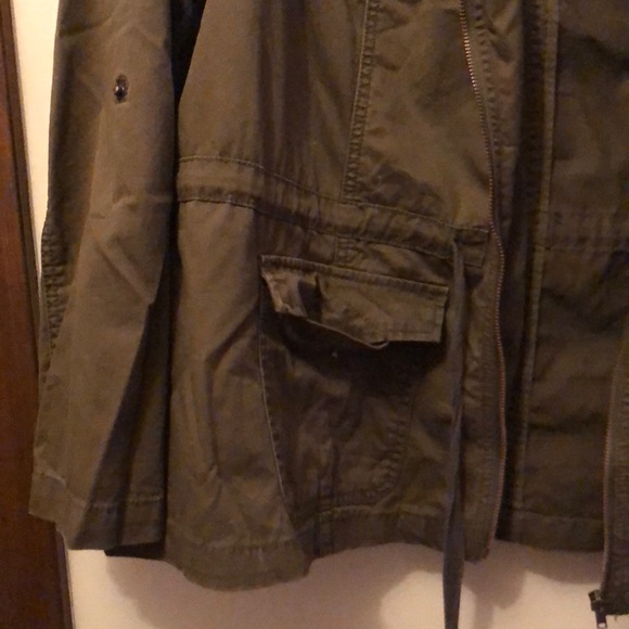Women’s Jacket - Picture 2 of 4